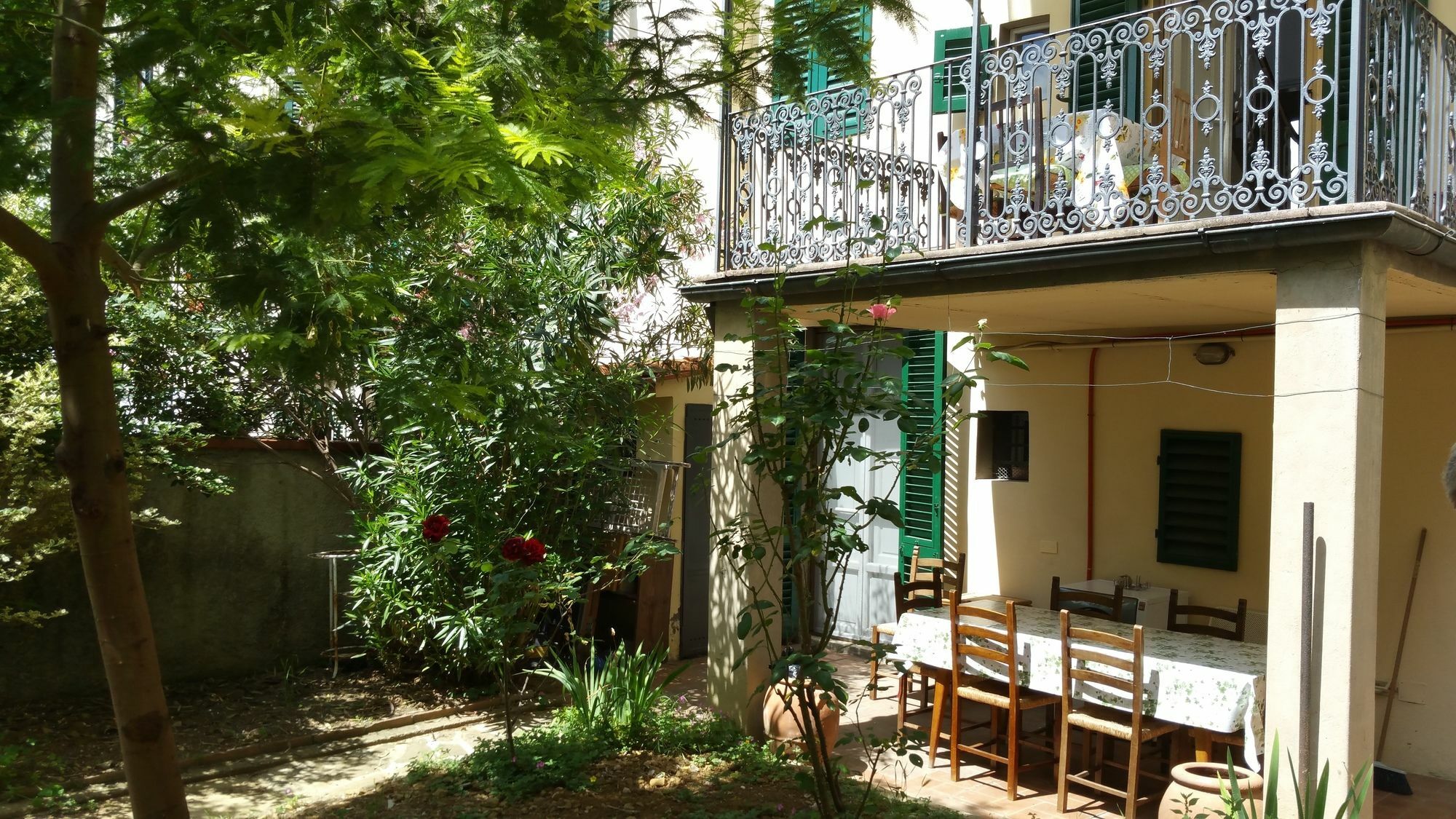 La Villa Nei Fiori Florenz Exterior foto